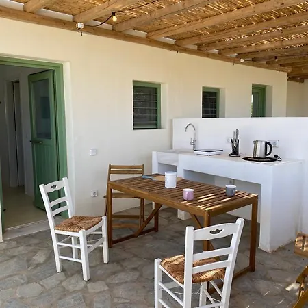 Apartment Secret Garden - With Jacuzzi Aliki (Paros)